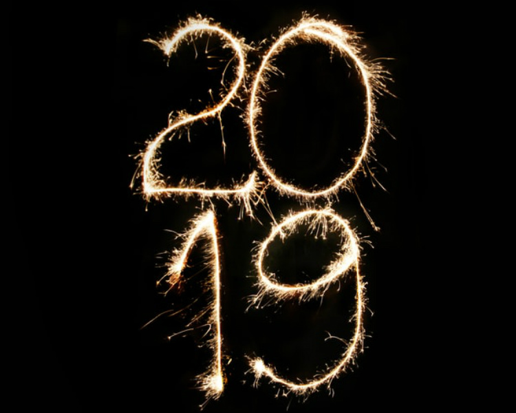2019を花火で