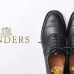 「紳士の国イギリス」生まれの老舗シューズブランド「SANDERS（サンダース）」の魅力に迫る